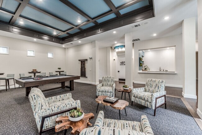 938 Kingwood Dr Unit 424  