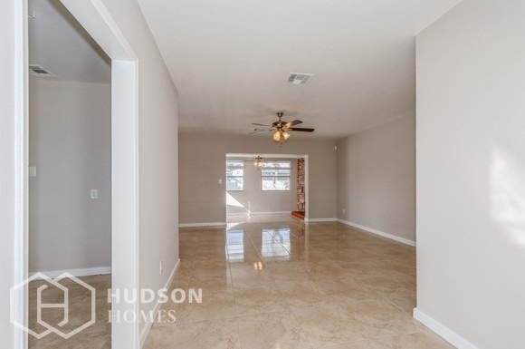 Foto del edificio - 3801 NW 6th St
