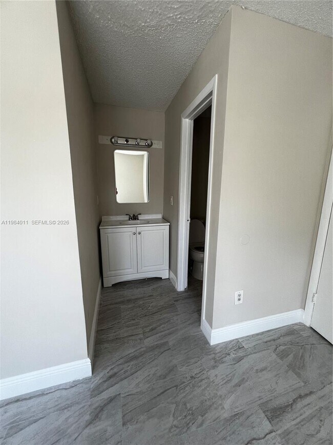 Foto del edificio - 1247 SW 46th Ave