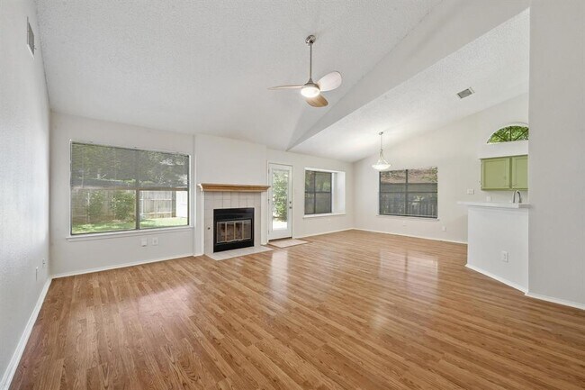 Foto del edificio - 7201 Pine Bluffs Trail