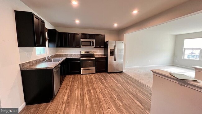 Building Photo - 17633 Fieldstone Ave