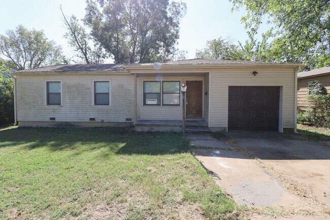Foto del edificio - 3 Bed | 1 Bath in West Tulsa!
