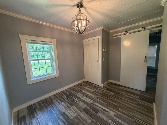 Building Photo - 1316 Aintree Ln