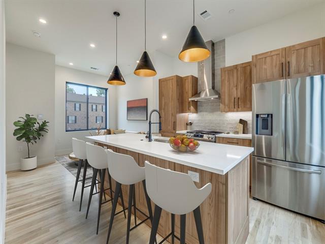 Foto principal - 5609 Live Oak St