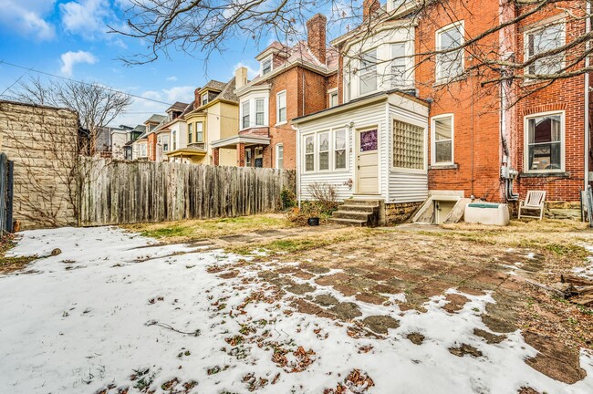 Building Photo - 6362 Aurelia St