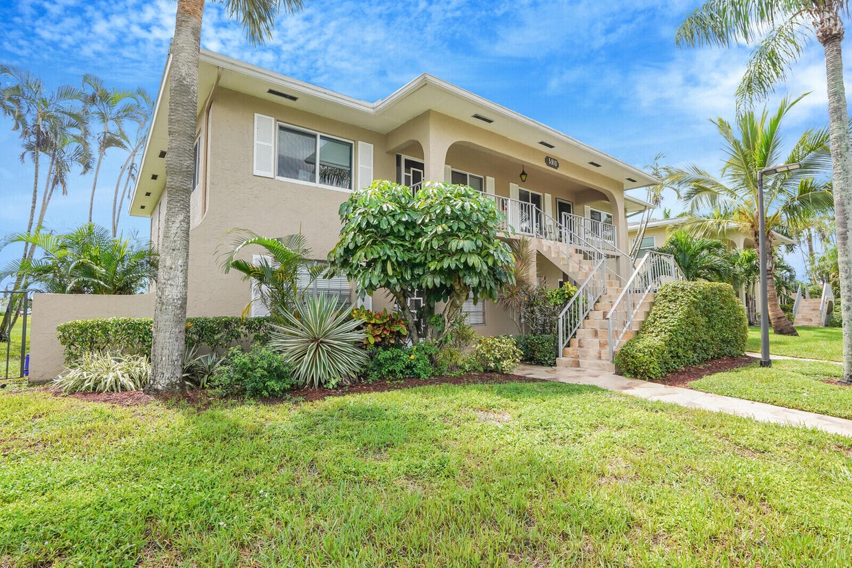 Primary Photo - 5910 Via Delray Blvd