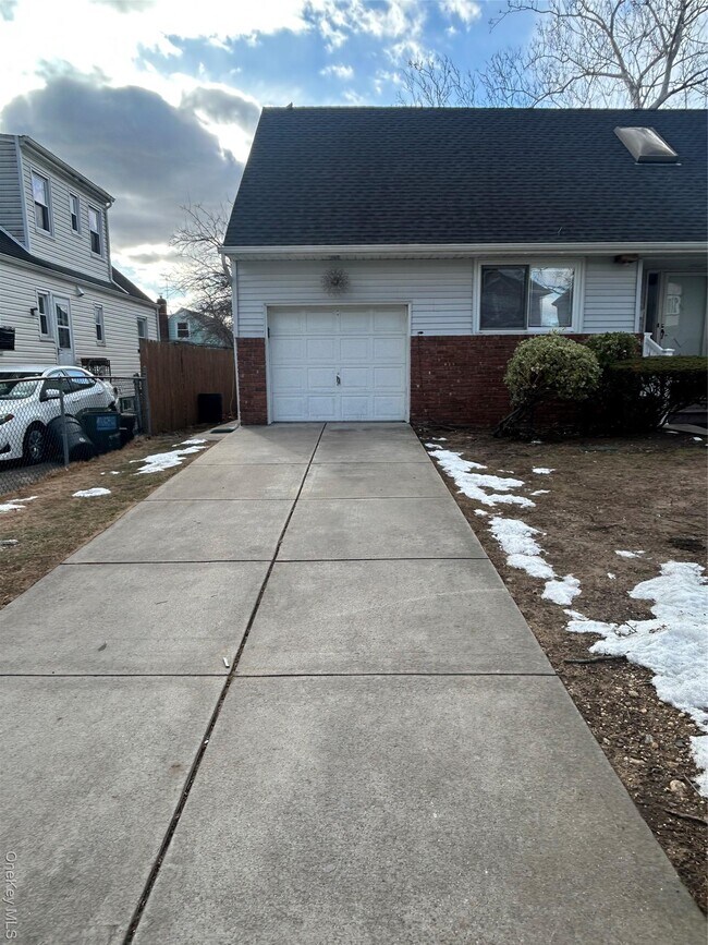 Foto del edificio - 76-36 265th St