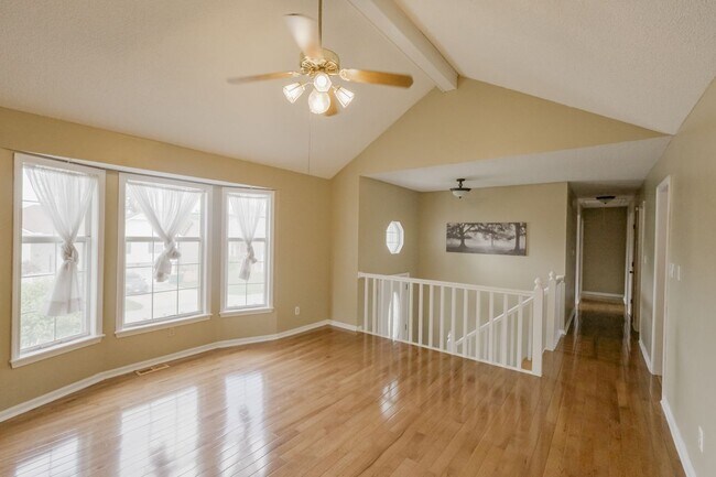 Foto del edificio - 10725 Cleveland Ave