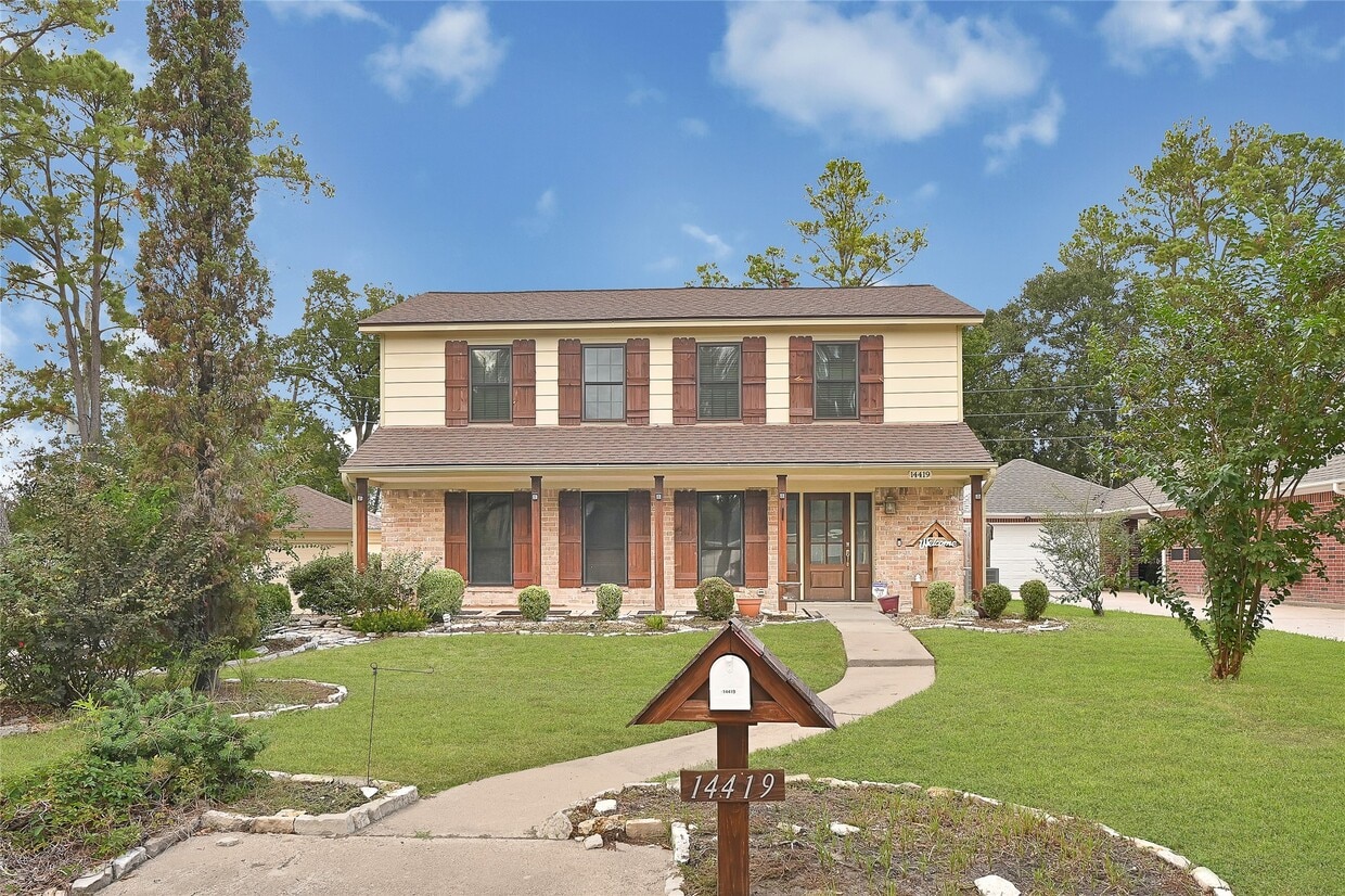 Foto principal - 14419 Ravenhurst Ln