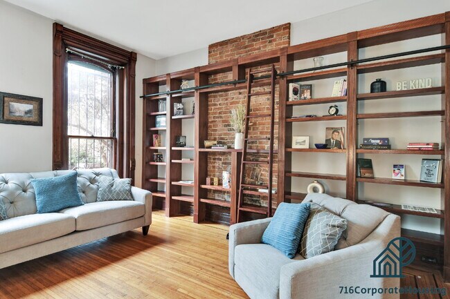 Foto del edificio - Furnished 2-Bedroom Lower Apartment on Prospect Ave
