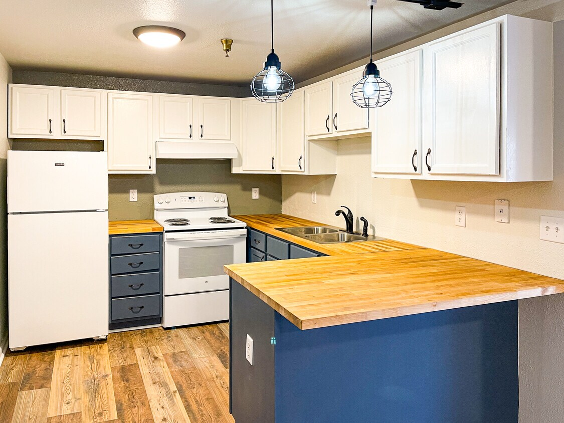 Foto principal - 4429 Nicollet Ave