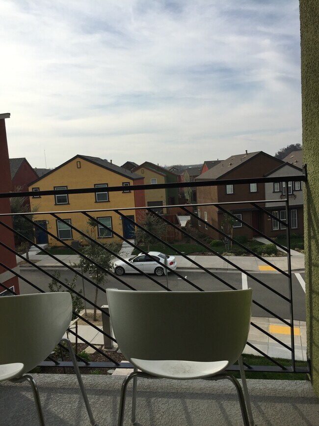 Balcony off owner's suite - 832 Boron Ct