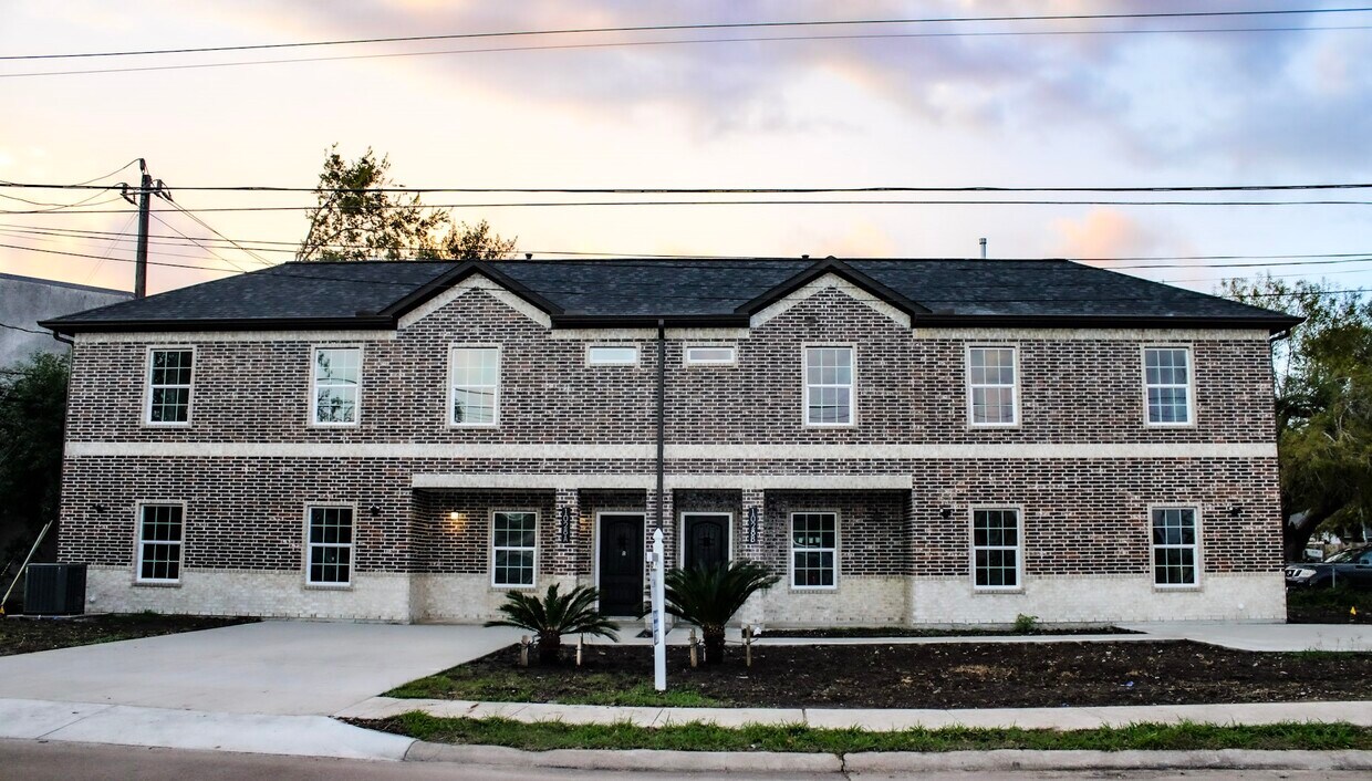 Foto del edificio - 1028 Francis Dr
