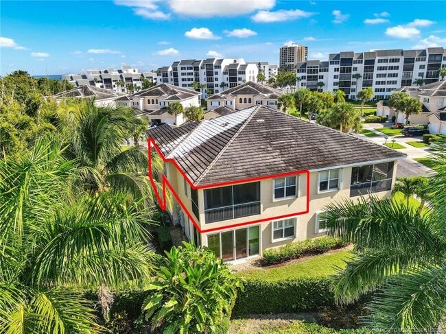 Foto del edificio - 301 S Compass Dr