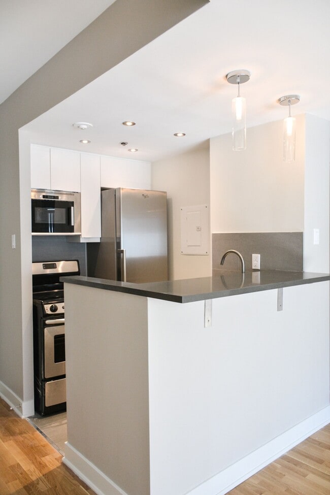 Building Photo - 3455 Rue Aylmer