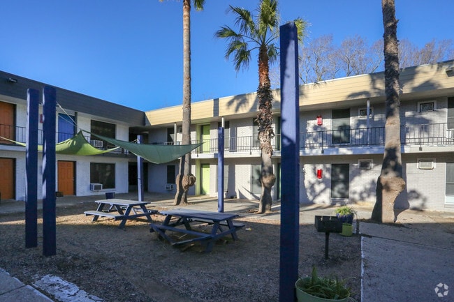 Building Photo - Flats at Wellington