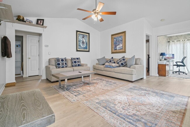 Foto del edificio - 309 McKendree Ln