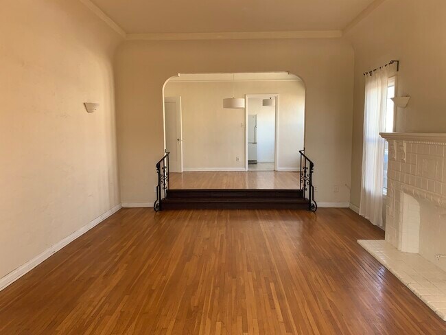 2203 Living Room-Bonus Room - 2203 S Harcourt Ave