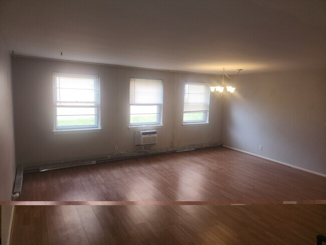 sala de estar/comedor - 13765 Cedar Rd