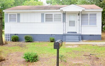 Building Photo - 821 Minurva Ct