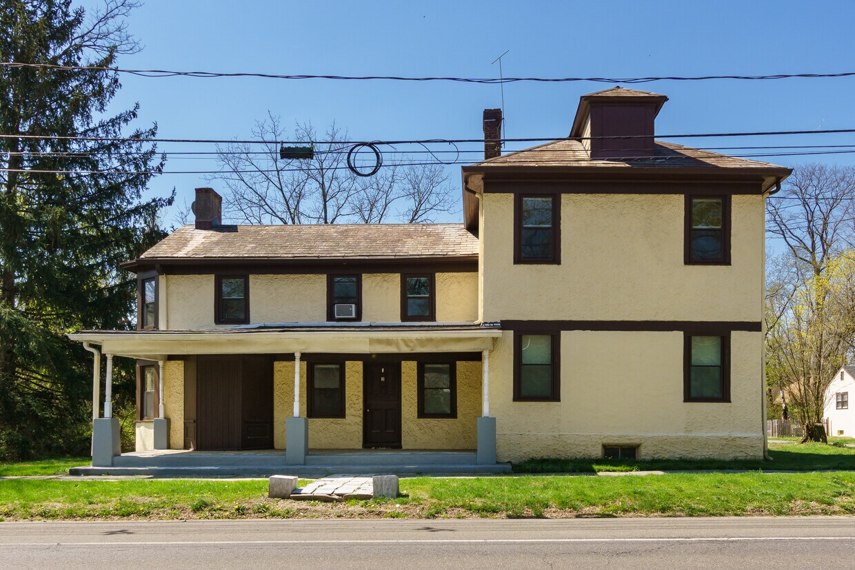 Primary Photo - 124 Washington Rd