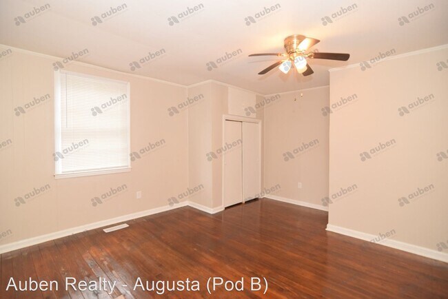 Building Photo - 1 br, 1 bath House - 1664 Brinson Street