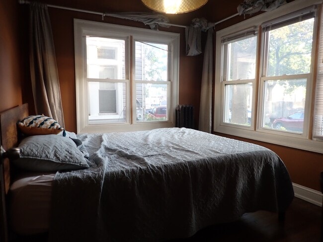 Building Photo - 743 Alabama Ave