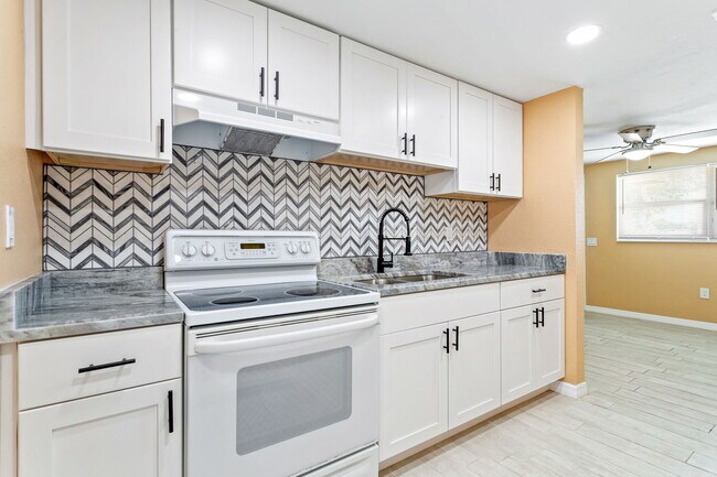 Foto del edificio - 2139 Ranchita Trl