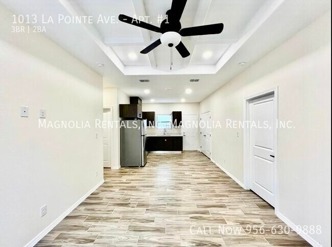 Building Photo - 1st Month Free - 3 bedroom & 2 bath
