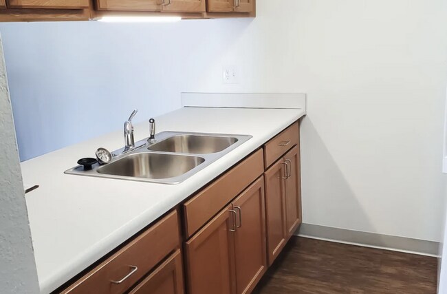 Building Photo - 378 S. Poplar-#378