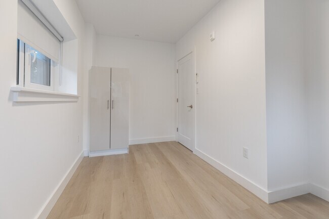 Foto del edificio - 2837 Washington St