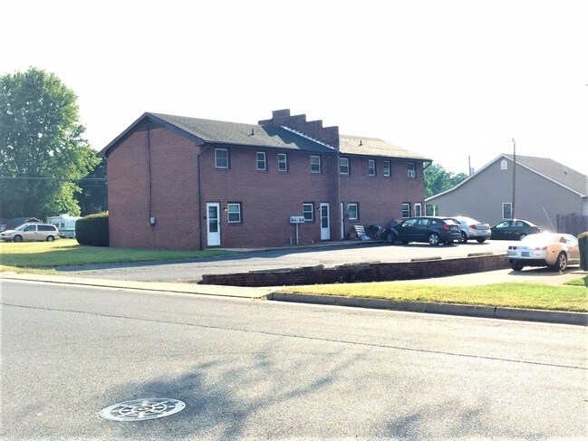 rear view 4 apts - Shenandoah Heights Apartments