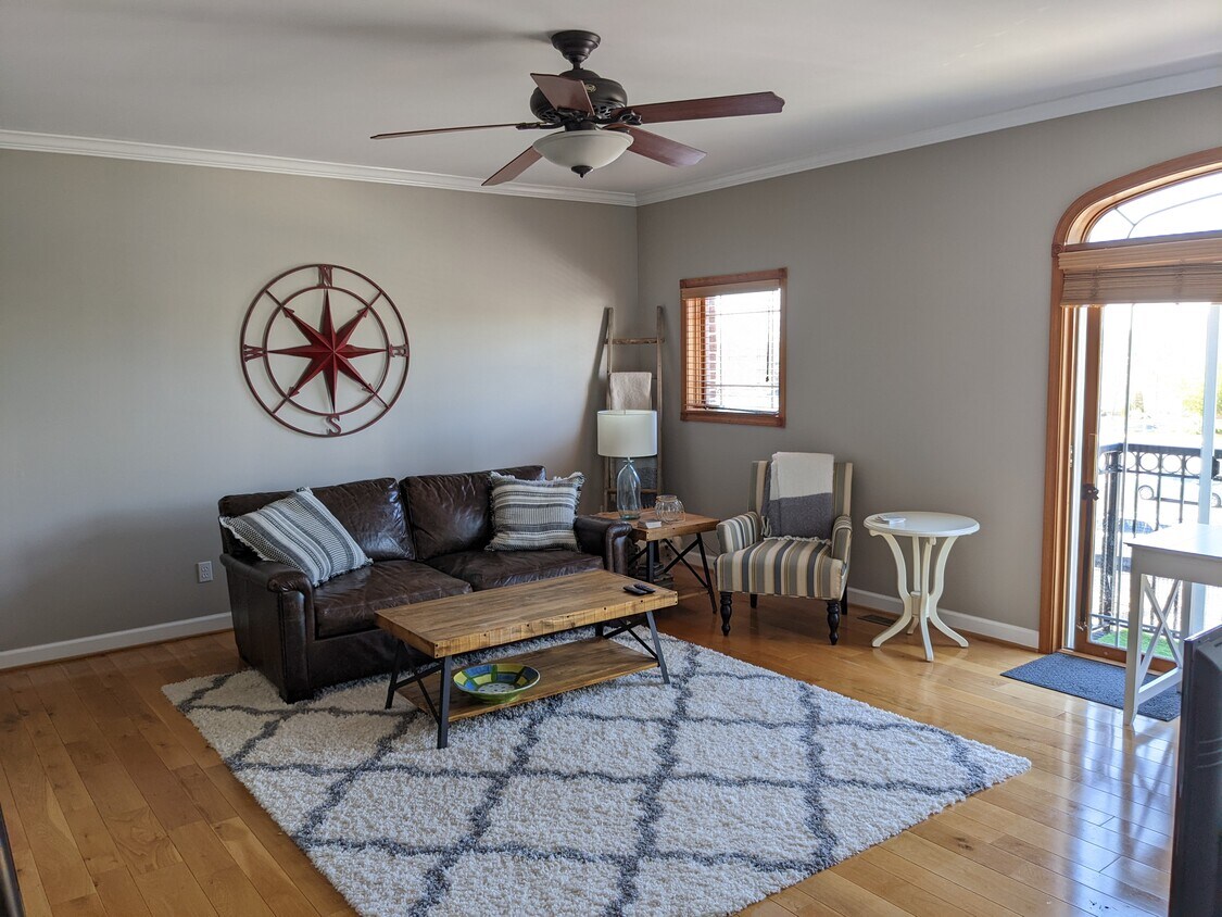 Foto principal - 283 S Zeeb Rd