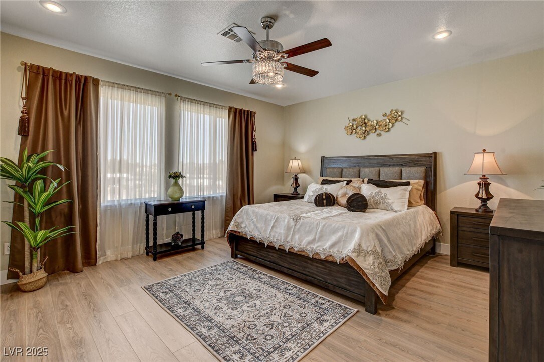 Primary Photo - 10550 Patrington Ct