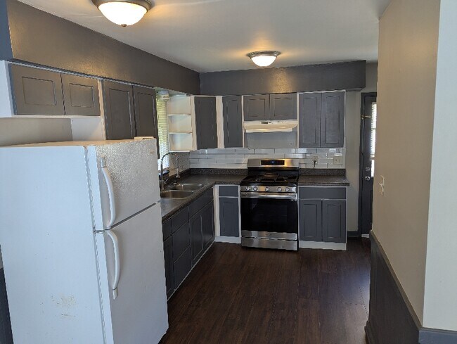 Foto del edificio - 925 Scott Rd