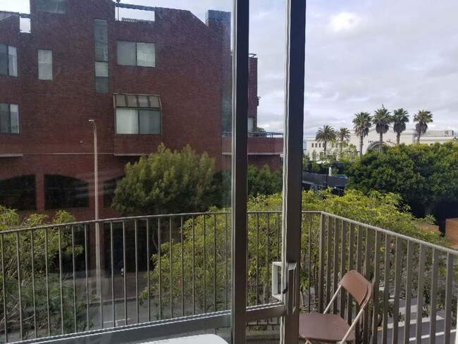 Building Photo - 47 Ironship Plz