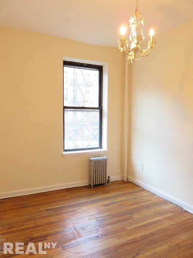 Building Photo - 1484 2nd Ave