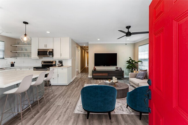 Foto del edificio - 809 E 40th St