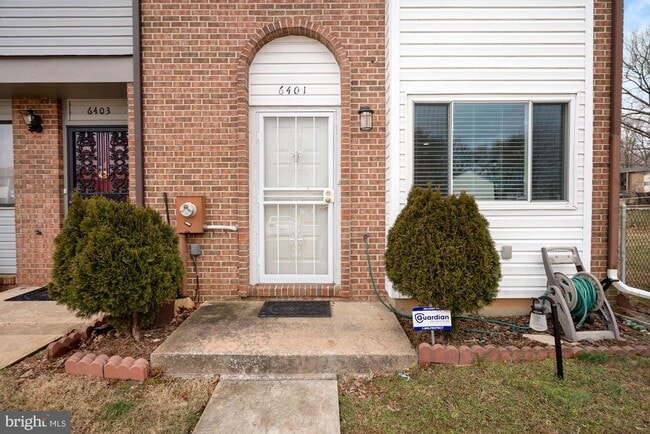 Building Photo - 6401 Woodgreen Cir