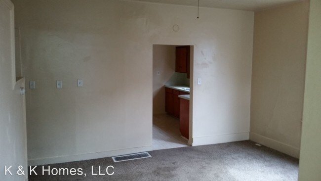 Foto del edificio - 342-344 N Charles St