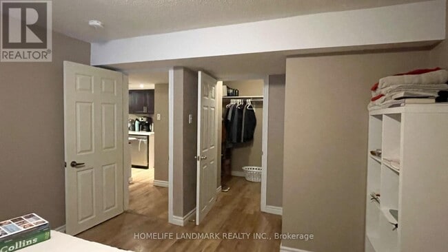 Building Photo - 10 Summerset Dr