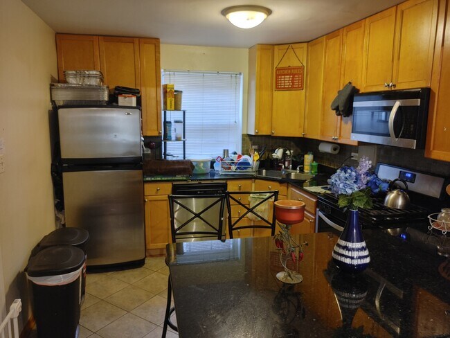 Foto del edificio - 739 Dobson St