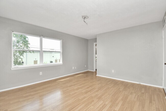 Foto del edificio - 20423 Blue Juniper Dr