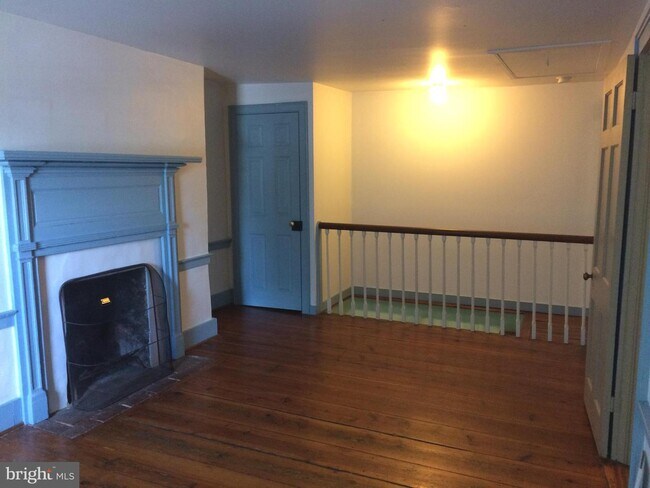 Building Photo - 403-B S Braddock St