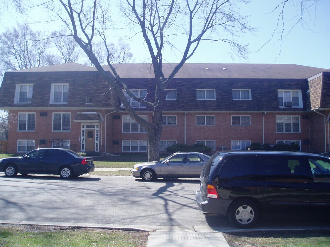 Primary Photo - 439-449 W Stevens Dr