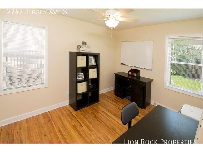 Foto del edificio - 2747 Jersey Ave S