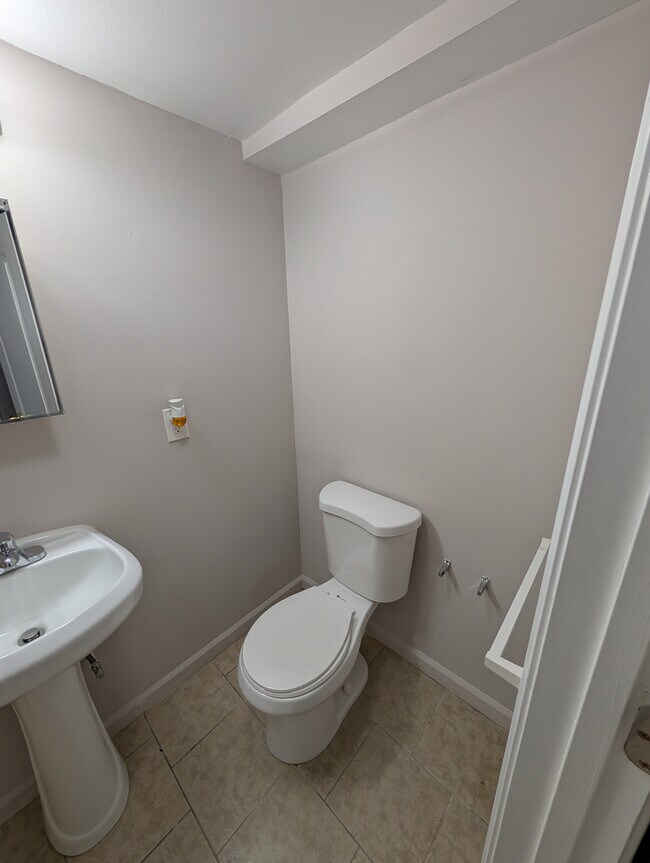 Foto del edificio - 3831 Shannon Dr