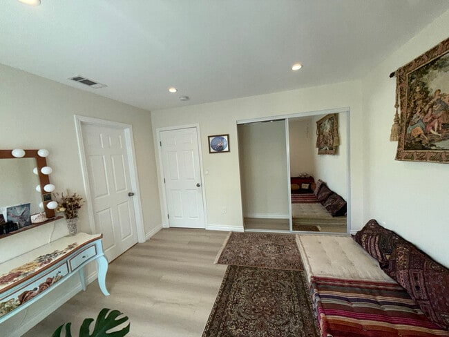 Building Photo - 5405 Ruthwood Dr