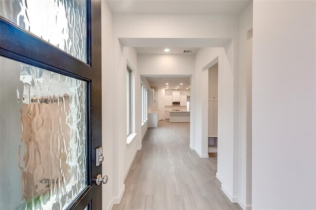Foto del edificio - 232 Blackborrow Dr