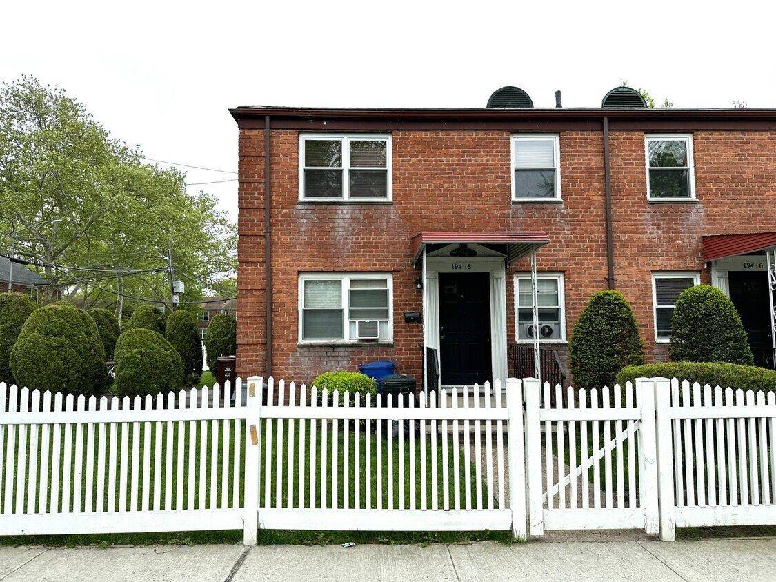 Foto principal - 194-18-194-37 37th Ave